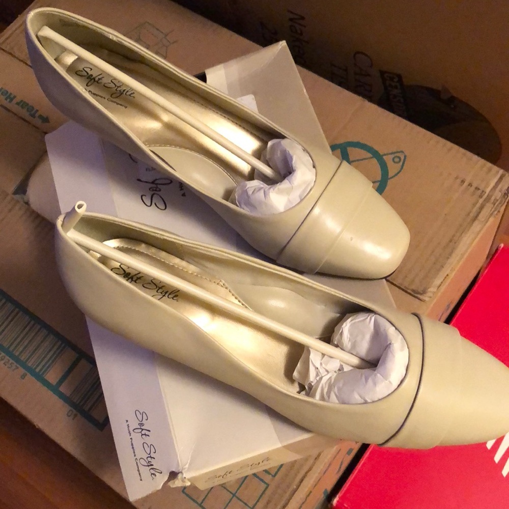 Ladies Dress shoes